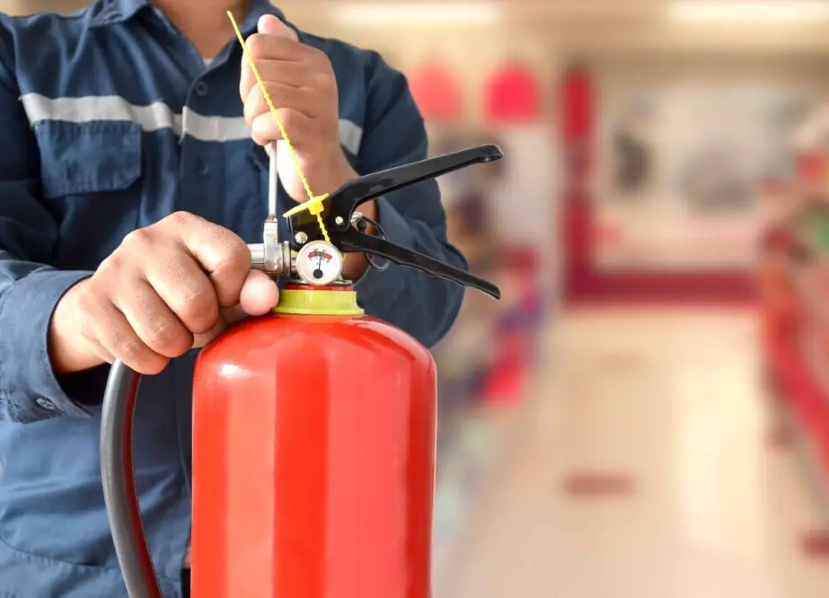 شركات السلامة في السعودية الدور الحيوي في حماية المنشآت والأرواح